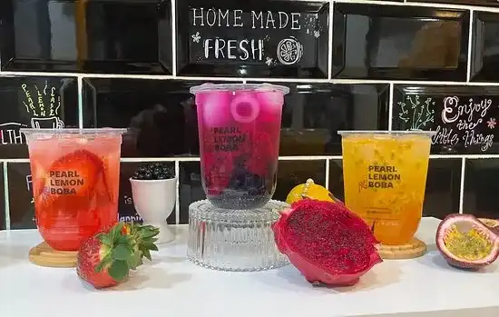 Fresh Homemade Dragonfruit Bubble Tea